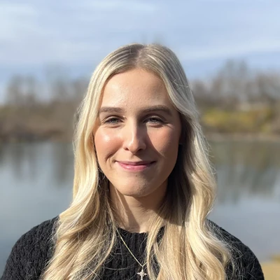 Headshot of Patient Care Coordinator Savannah